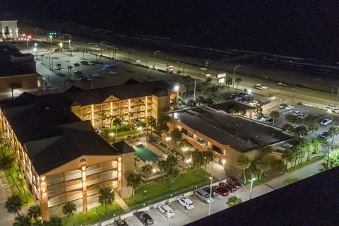 exterior - beachfront palms hotel
